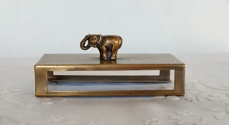 Flash Sale ~ ELEFANT DECO ~ TÄNDSTICKSASK HÅLLARE ~ Tin & Messing