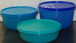 Tradera 3 NYA Rundletter 1 1,5 och 2 liter skål skålar Tupperware blå täta lock sallad| Tupperware