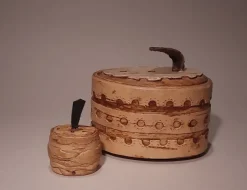 Store 2 SÅ FINA NÄVERDOSOR I FINT SKICK Kunsthåndværk
