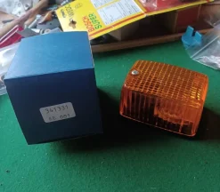 Tradera 2 st Blinkers Scania Myrsloik nr 341331 Enl Bild| Lastbiler & Busser