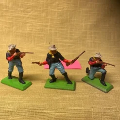 Tradera 3 st brigade soldater deetail BRITAINS LTD 1971| Militærlegetøj