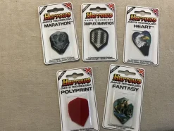 Tradera 5 st Harrows Dartflights - Marathon, Dimplex Marathon, Heart, Polyprint,fantasy> Dart