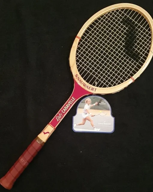 Tradera 1 st ny Snauwaert Lady-Caravelle, toppskick, tennisracket.> Tennis