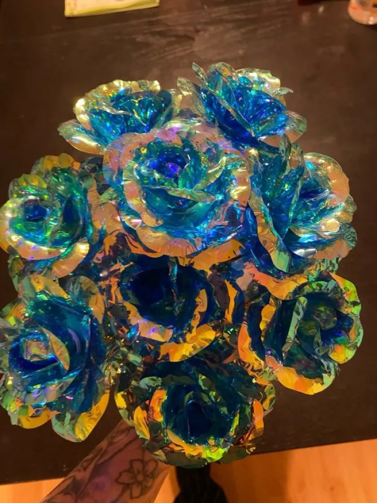 Tradera 10 st plast rosor i blått/guld| Indretningsdetaljer