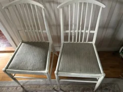 Clearance 2 stolar från ASKO Antikviteter