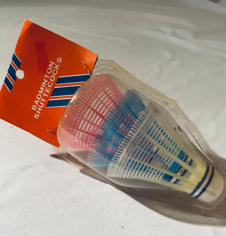 Tradera 3 stycken badmintonbollar. Nya från butik.> Badminton
