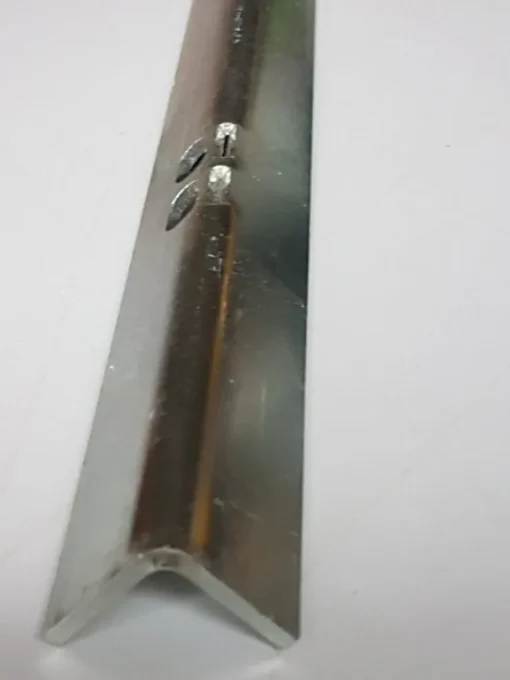 Outlet 2 stycken vinkelprofiler, Stål, Förzinkad Byggematerialer