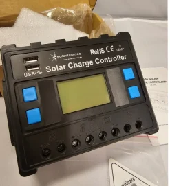 Tradera 30A Solcellsladdare Solartronics PM1124-30D| Autocampere & Campingvogne