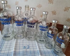 Tradera Absolut vodka flaskor> Produktemballager