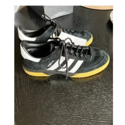 Tradera Adidas HB Spezial Svart Storlek 42 2/3> Håndbold