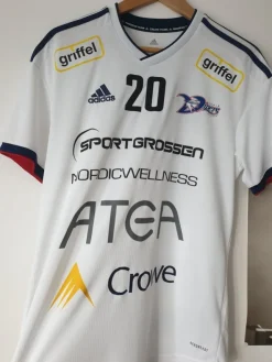 Tradera Adidas vit tröja, Växjö. storlek M> Floorball