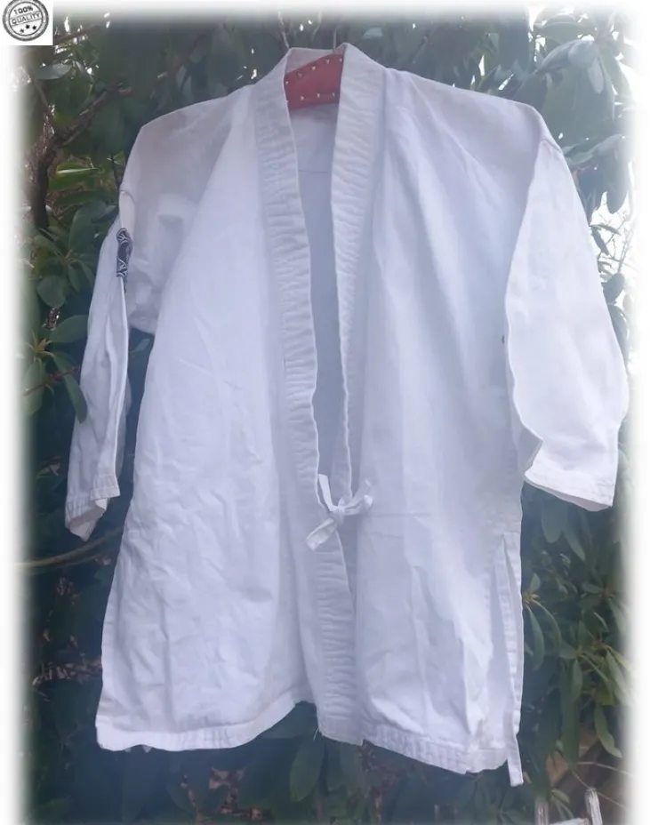 Tradera Aikido Stenkullens dräkt s 160 med knyten inifrån märken Wacoku Masahiro> Kampsport