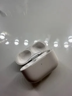 Tradera AirPods Pro fodral (Gen 1)> Mobiltilbehør