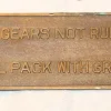 Tradera ALL GEARS NOT RUNNING IN OIL PACK WITH GREASE.> Skilte