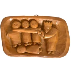 Tradera Alojzy Bystron 1937 - 1996, Träskuren Relief, signerad| Relieffer