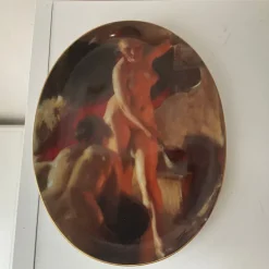 Sale Anders Zorn, Tallrik - Badande kvinnor i bastun, I eldens sken Kuriosa
