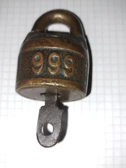 Sale Antik hänglås med nyckel - 999 Beslag & Reservedele