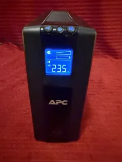 Tradera APC Back-UPS PRO 900 DEFEKT| Anden Forbrugerelektronik