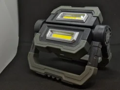 Hot Arbetslampa Armé - laddas med USB! Belysning & Armaturer