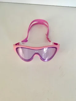 Tradera Arena simglasögon barn 6-12 år rosa simmask> Svømning