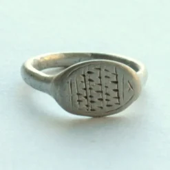New Arkeologi: Medeltida Silverring från 1100-1400 e.Kr. Arkæologi