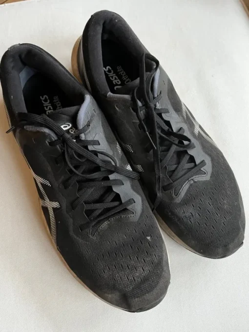 Tradera Asics Löparskor, Svarta, Storlek 47> Løb