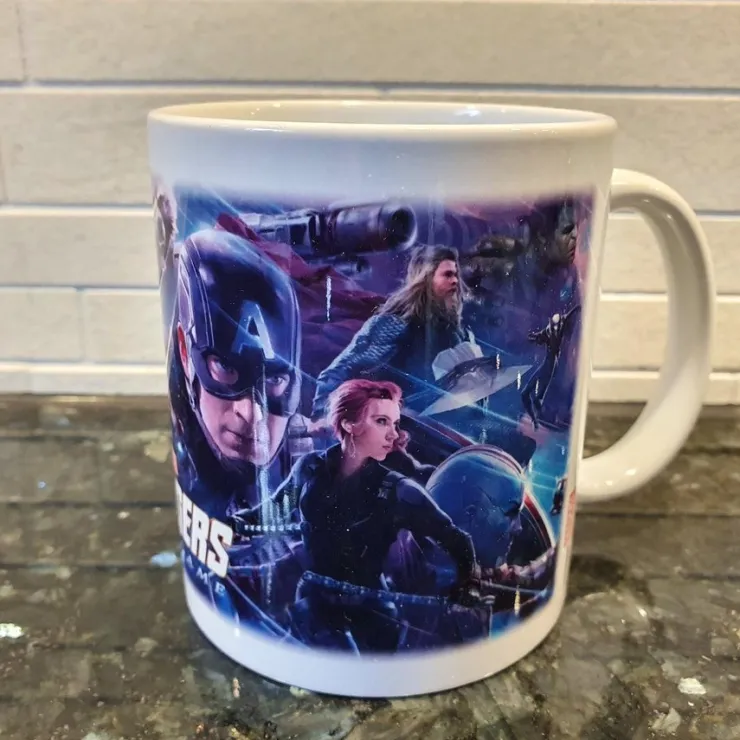 Tradera AVENGERS ENDGAME THE ULTIMATE BATTLE MUGG Merchandise Mug Kaffe Te Marvel| Husholdningsartikler