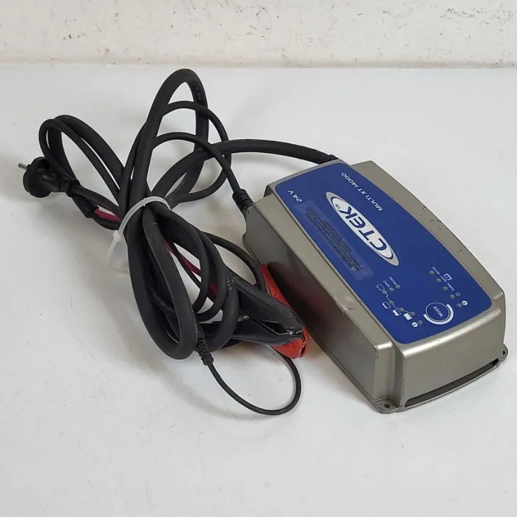 Tradera Batteriladdare till fordon - CTEK, Multi XT 14000 - Bilbatteriladdare - 24 volt| Lastbiler & Busser