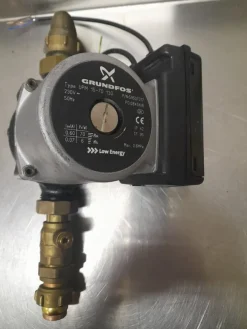 Sale Begagnad Cirkulationspump Grundfos UPM 15-70 Vvs