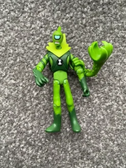 Tradera Ben 10 Figur> Samlerfigurer
