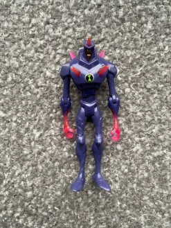 Tradera Ben 10 Figur> Samlerfigurer