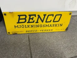 Tradera Benco emaljskylt> Skilte