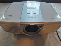 Tradera BENQ W9000 PROJEKTOR GÅTT CA.100 TIM SOM NY LÄS BESKRIVNING| Projektorer