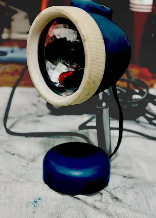 Tradera Bil lampa Röd å vit ljus 12v> Mobilia