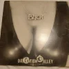 Tradera Bitch - Damnation Alley (endast signerat omslag)| Pladeomslag