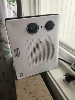 Discount Black+Decker BXSH2001E Fläktvärmare 2000W Varme