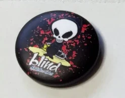 Tradera BLIND SKATEBOARDING. Badge ,nålmärke.diameter 25mm> Stifte & Nåle