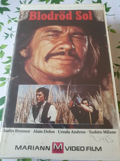 Tradera Blodröd Sol - VHS Fd hyrfilm Mariann Video| Vhs-film