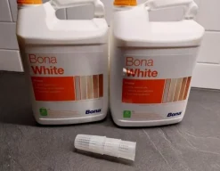 Store Bona White Primer Grundlack ger trägolvet ett vitlaserat utseende. 10L Gulv, Fliser & Klinker