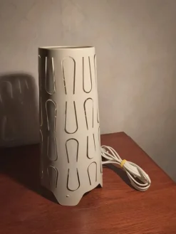 Tradera Bordslampa i naturvit plåt. IKEA Kajuta.| Lamper