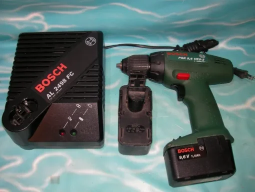 Discount Bosch PSR 9,6 med laddare Belysning & Armaturer