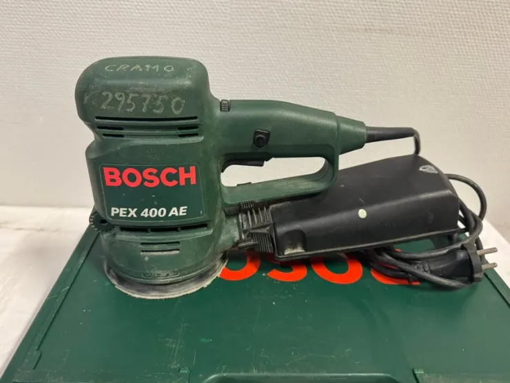 Discount Bosch PEX 400 AE Excenterslip med tillbehör i väska Maskiner