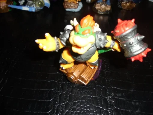 Tradera Bowser Figur från Skylanders Skylanders skylanders 1 till 10 stycken 54kr posten> Nfc-figurer