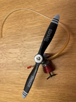 Tradera Bränslemotor för modellflygplan - okänd funktion| Modelmotorer