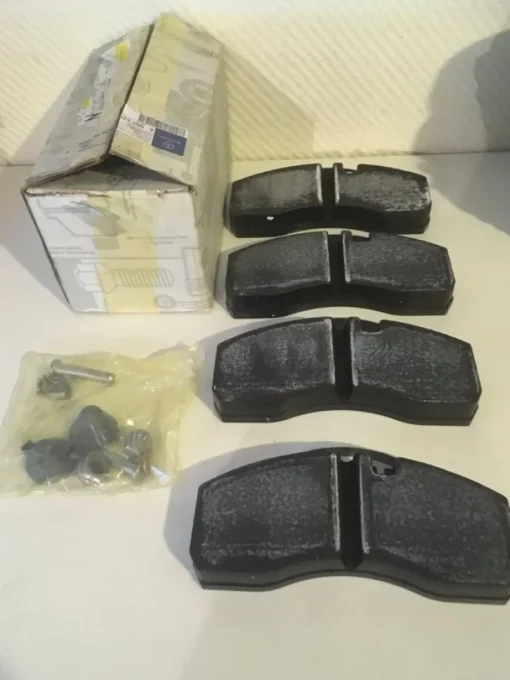 Tradera Bromsbackar A0024207920| Lastbiler & Busser