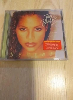 Tradera CD MUSIK - TONI BRAXTON - SECRETS| Cd