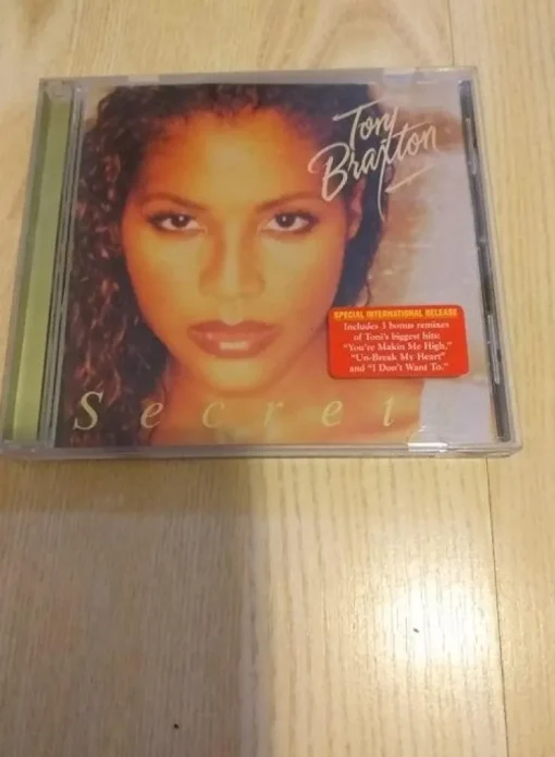 Tradera CD MUSIK - TONI BRAXTON - SECRETS| Cd
