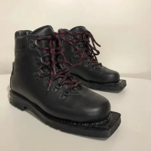 Tradera Crispi Antartic Långfärdspjäxor Vibramsula Telemark Nordic Norm 75mm Storlek 37> Turskøjter