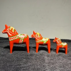 Tradera Dalahästar Tre stycken handmålade av John Gudmunds| Dalarheste