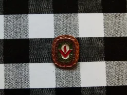 Tradera DDR, Volks solidarität i brons.> Militære Samlerobjekter